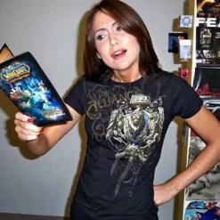 World of Warcraft - Alliance Crest Version 2 Female T-Shirt