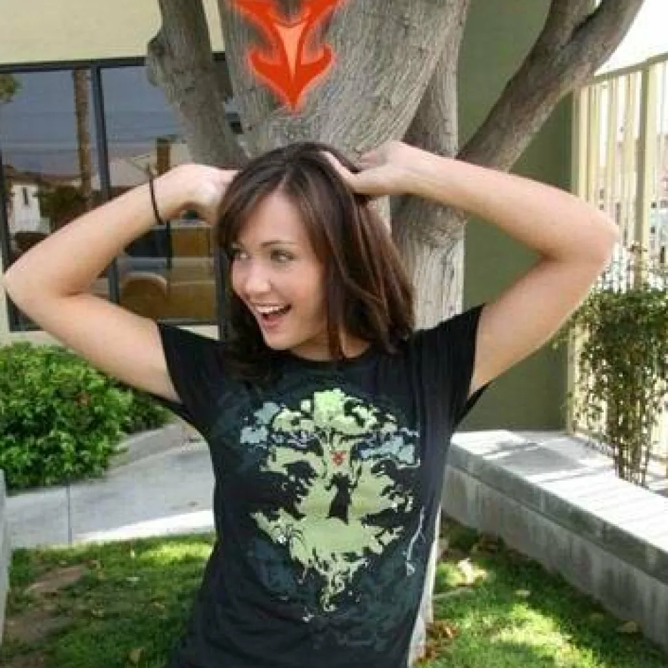 World of Warcraft - Prowling Hunter Female T-Shirt