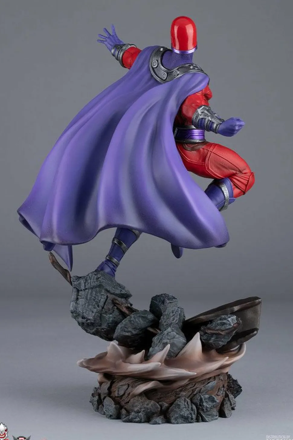 X-Men - Magneto 1/6th Scale Diorama Statue