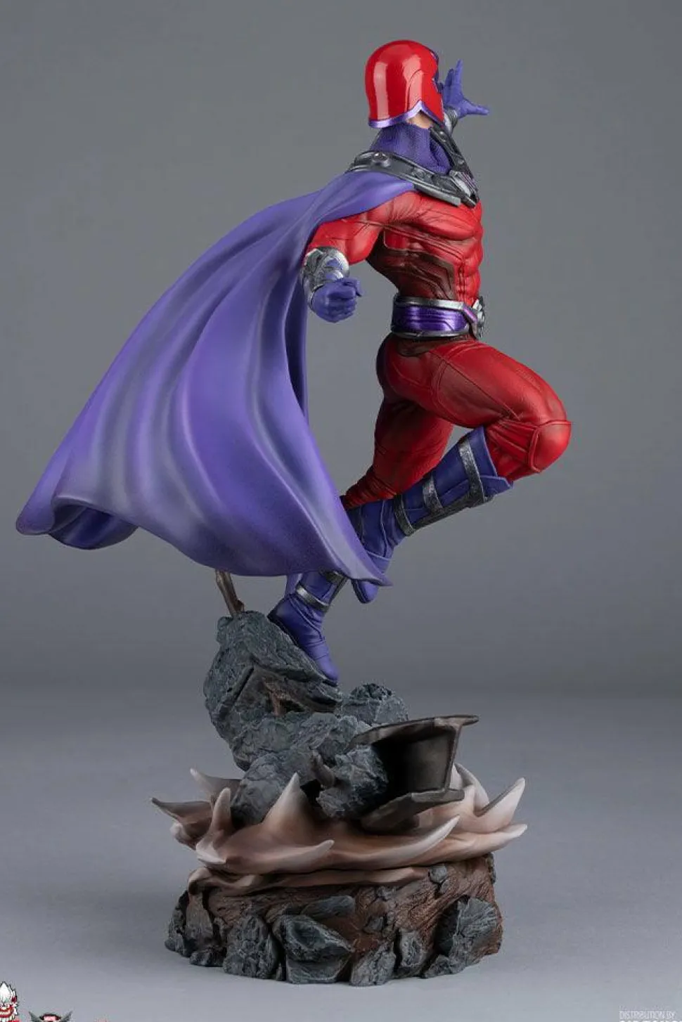 X-Men - Magneto 1/6th Scale Diorama Statue