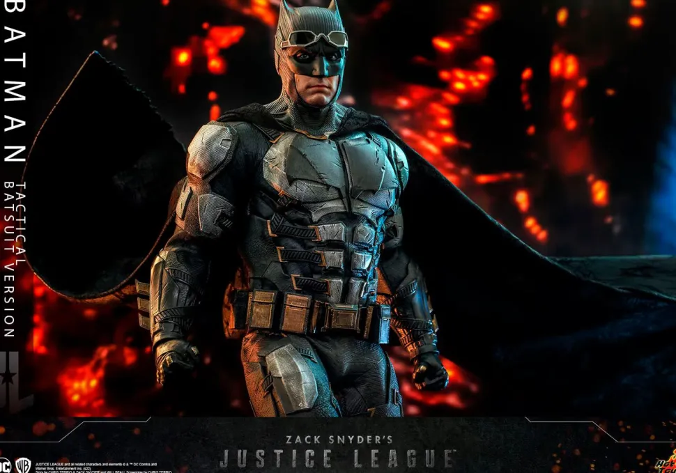 Zack Snyder's Justice League (2021) - Batman Tactical Batsuit Version 1/6th Scale Hot Toys Action Figure