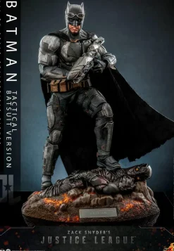 Zack Snyder's Justice League (2021) - Batman Tactical Batsuit Version 1/6th Scale Hot Toys Action Figure