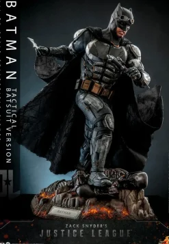 Zack Snyder's Justice League (2021) - Batman Tactical Batsuit Version 1/6th Scale Hot Toys Action Figure