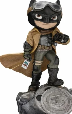 Zack Snyder’s Justice League (2021) - Knightmare Batman MiniCo 6” Vinyl Figure